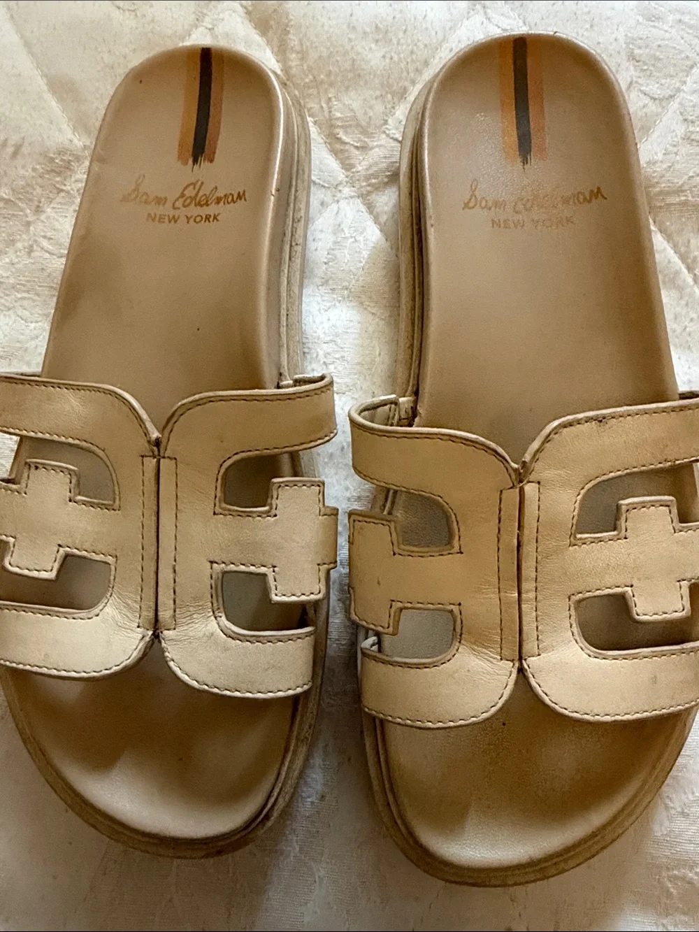 Sam Edelman Beige Cutout Leather Slide Sandals